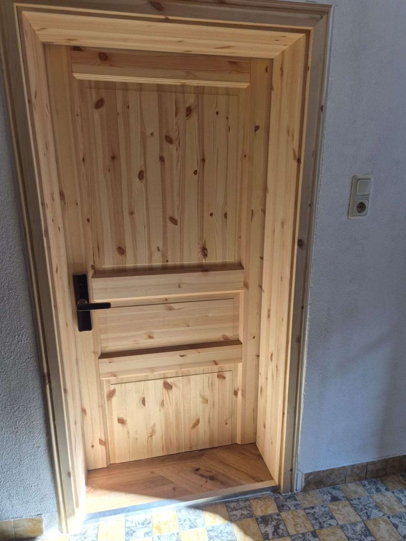 Rot – Monteurzimmer Kleinmünster