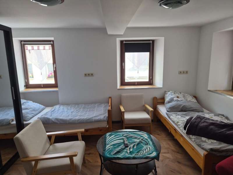 Rot – Monteurzimmer Kleinmünster