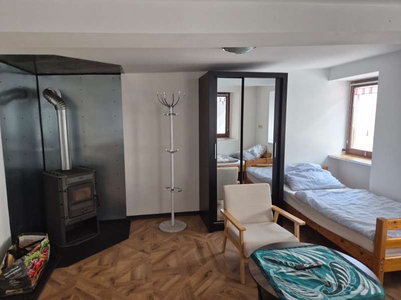 Rot – Monteurzimmer Kleinmünster